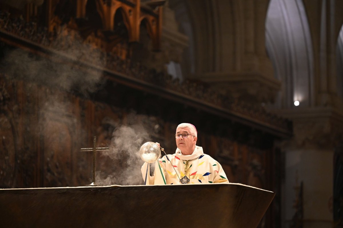 Messe du soir du vendredi 13 décembre 2024 à Notre-Dame de Paris. © Marie-Christine Bertin / Diocèse de Paris.