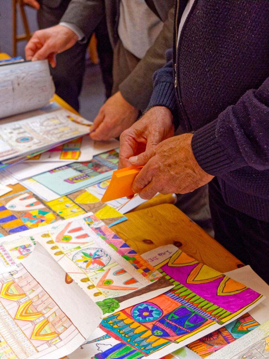 Opération “Dessine-moi Notre-Dame”. © Yannick Boschat.