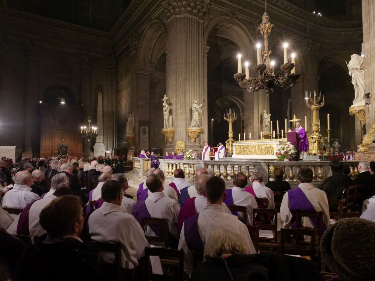 Messe d'action de grâce pour Benoît XVI à Saint-Sulpice. © Yannick Boschat / Diocèse de Paris.