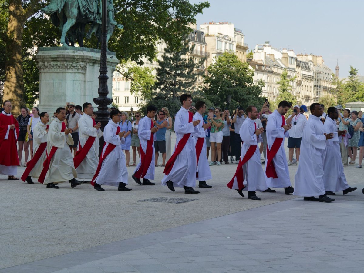 Ordinations sacerdotales 2026. © Yannick Boschat / Diocèse de Paris.