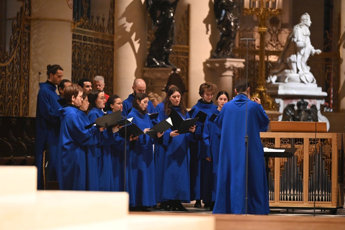 Vêpres du vendredi 13 décembre 2024 à Notre-Dame de Paris. © Marie-Christine Bertin / Diocèse de Paris.