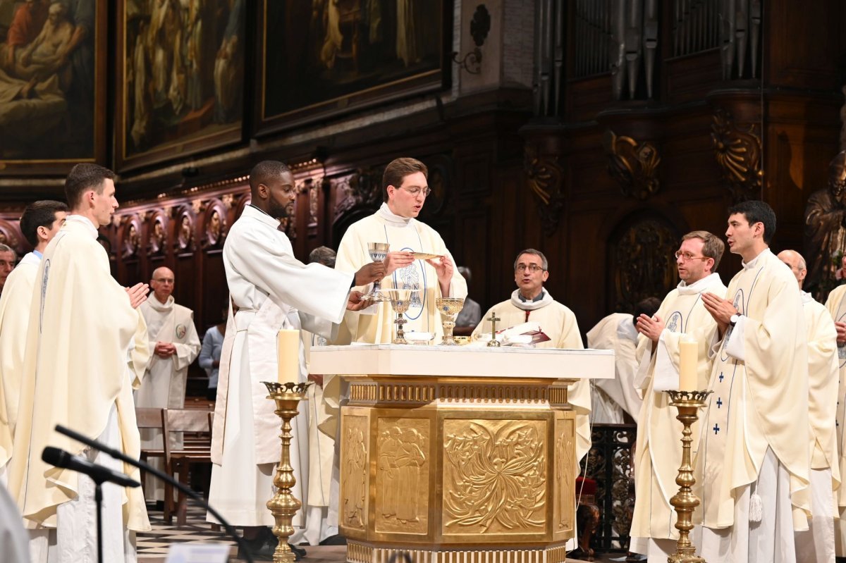 Messe des nouveaux prêtres à Notre-Dame des Victoires. © Marie-Christine Bertin / Diocèse de Paris.