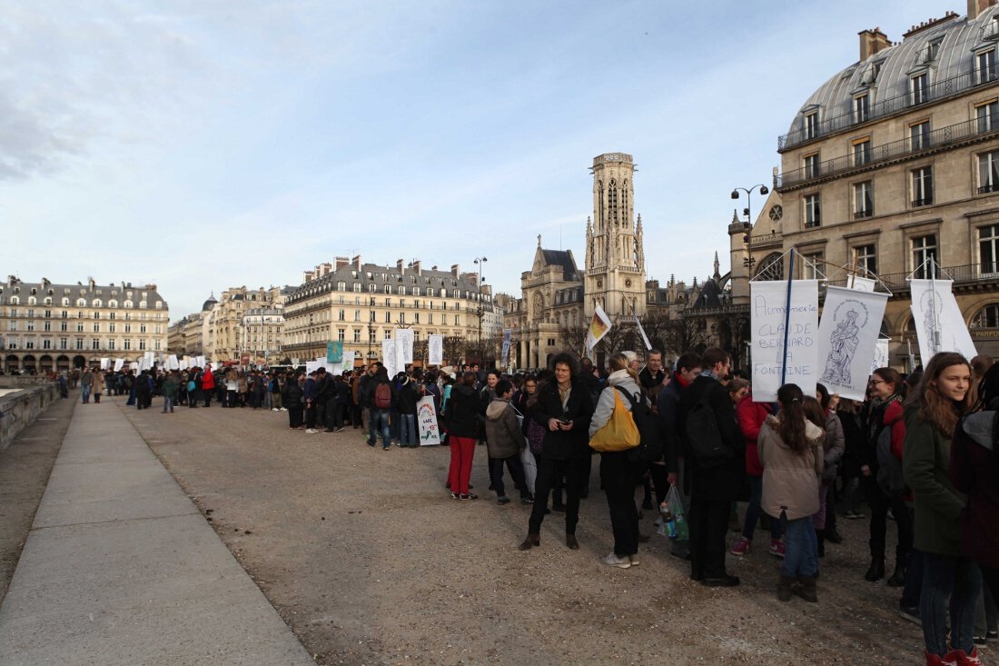 Marche vers Notre-Dame de Paris. © Yannick Boschat / Diocèse de Paris.