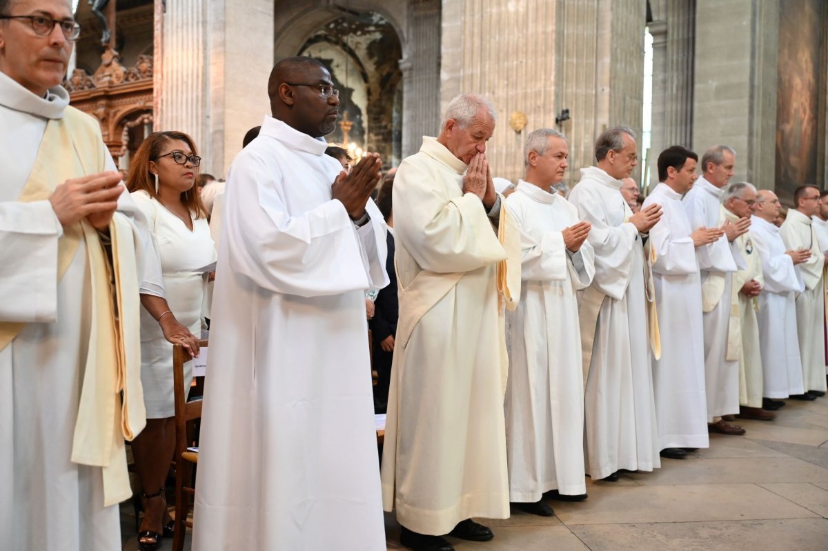 Ordinations des diacres permanents 2023. © Marie-Christine Bertin / Diocèse de Paris.