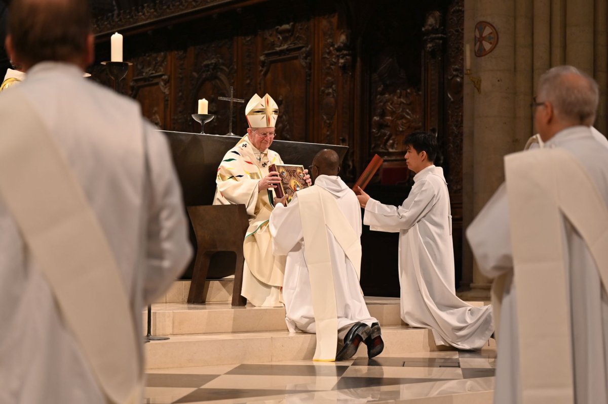 Ordinations des diacres permanents 2025. © Marie-Christine Bertin / Diocese de Paris.