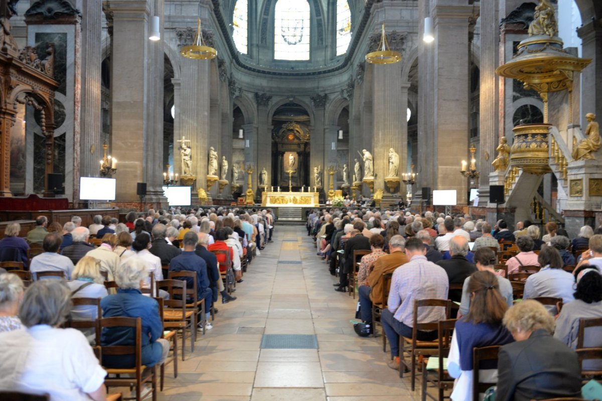Rassemblement de réception des contributions synodales. © Marie-Christine Bertin / Diocèse de Paris.