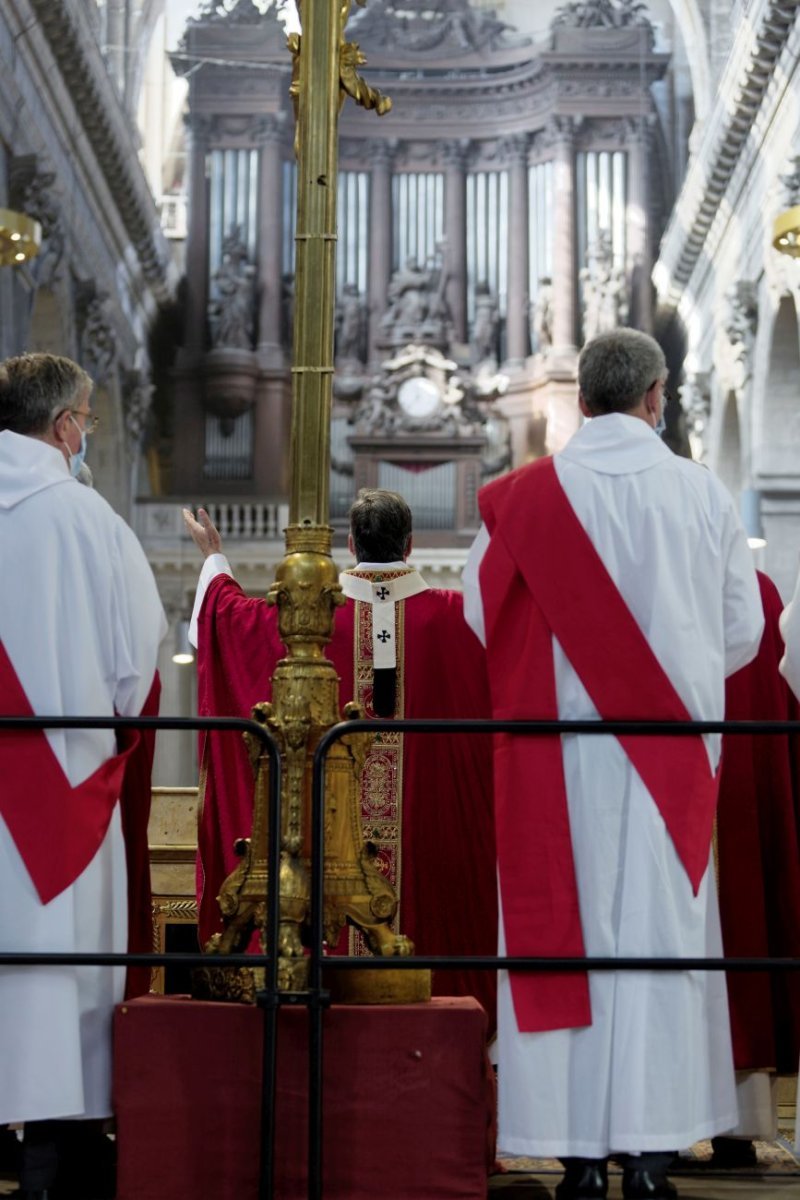 Ordinations des diacres permanents 2021. © Yannick Boschat / Diocèse de Paris.