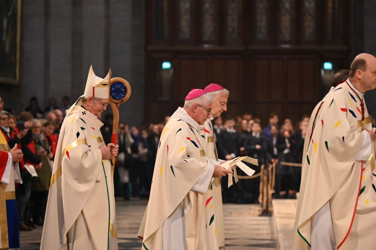 Messe de réouverture de Notre-Dame pour les collégiens et lycéens. © Marie-Christine Bertin / Diocèse de Paris.