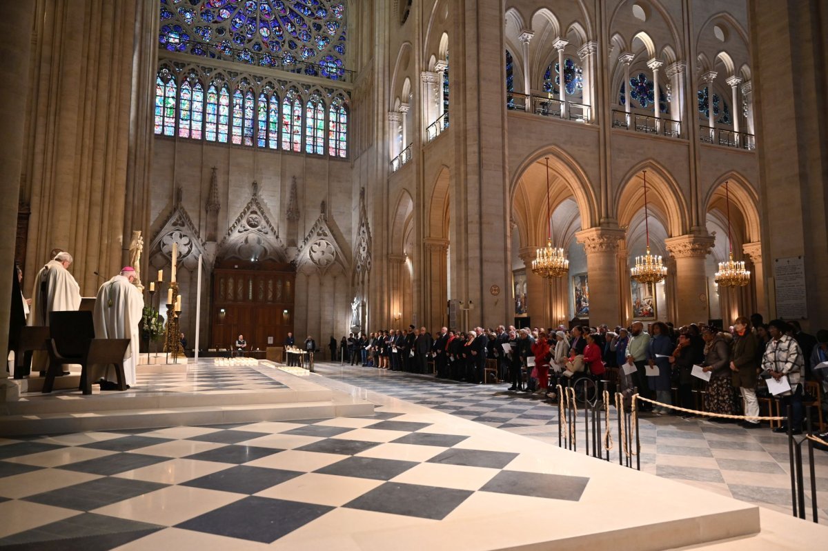 Messe solennelle d'action de grâce et pour le repos de l'âme du (…). © Marie-Christine Bertin / Diocèse de Paris.