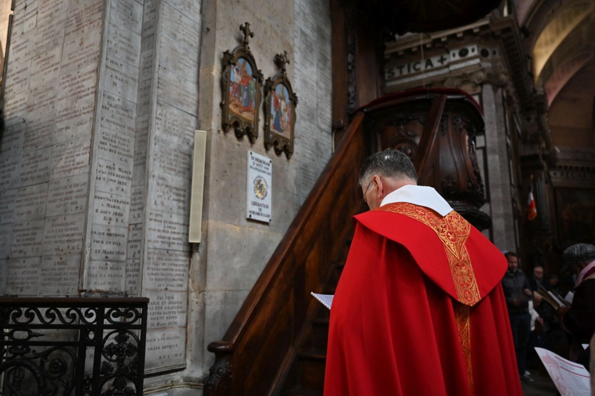 Chemin de croix 2026 à Notre-Dame des Victoires (2e). © Marie-Christine Bertin / Diocèse de Paris.