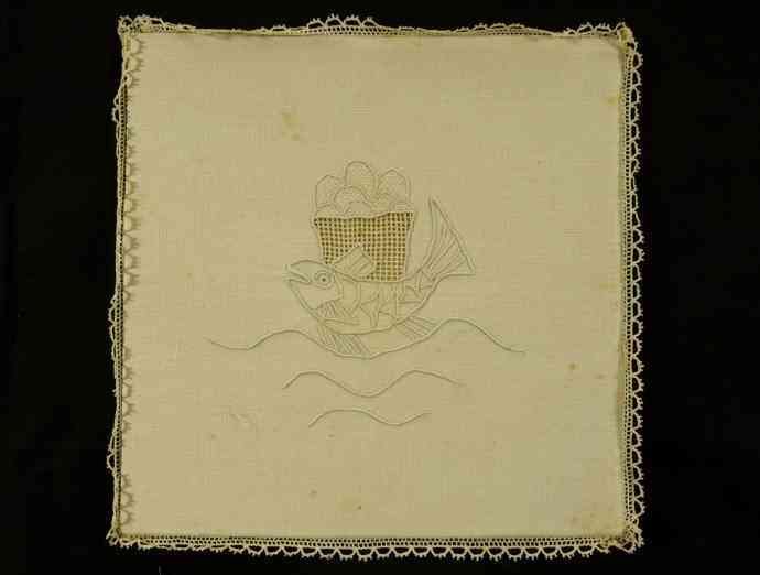 Poisson et pains. © C. D. A. S..