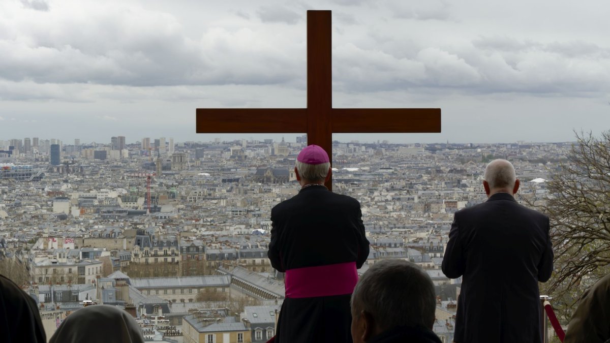 Chemin de croix de Montmartre 2024. © Yannick Boschat / Diocèse de Paris.