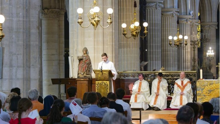 Messe et veillée de prière pour les vocations 2026. (c) Yannick Boschat / Diocèse de Paris.