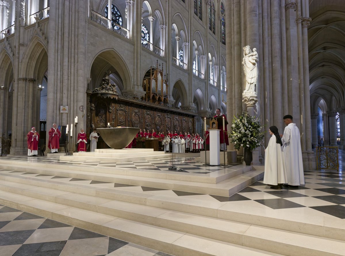 Messe d'action de grâce pour la canonisation des 16 carmélites de Compiègne. © Yannick Boschat / Diocèse de Paris.