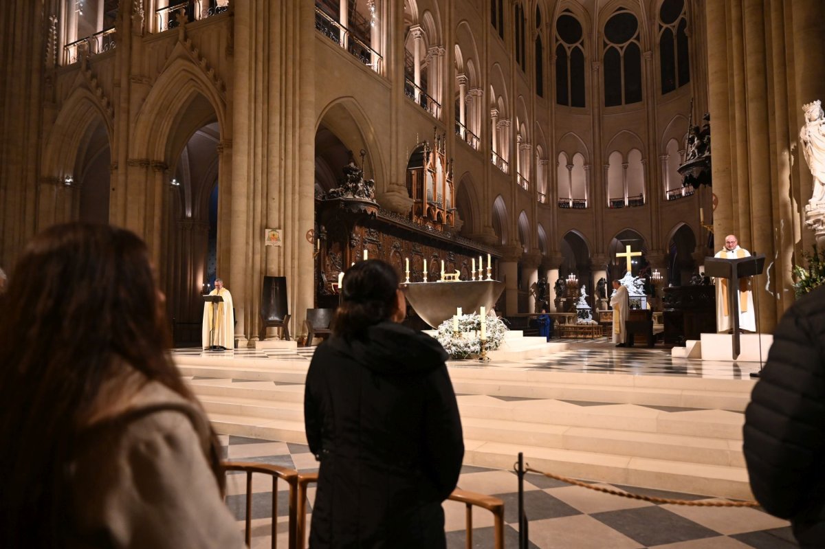 Veillée de l'espérance à Notre-Dame de Paris. © Marie-Christine Bertin / Diocèse de Paris.