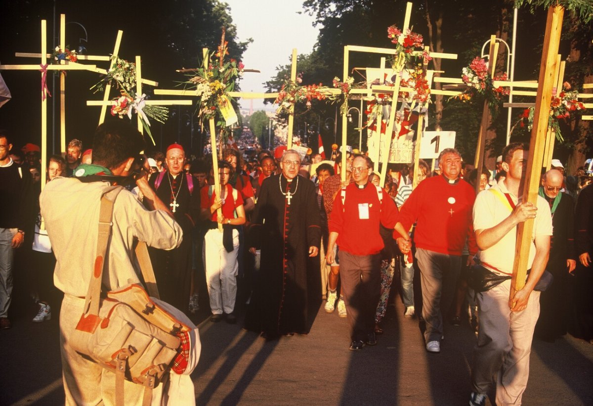 Arrivée de la marche d'Île-de-France lors des JMJ à Częstochowa. Le 15 août 1991. © D. R..