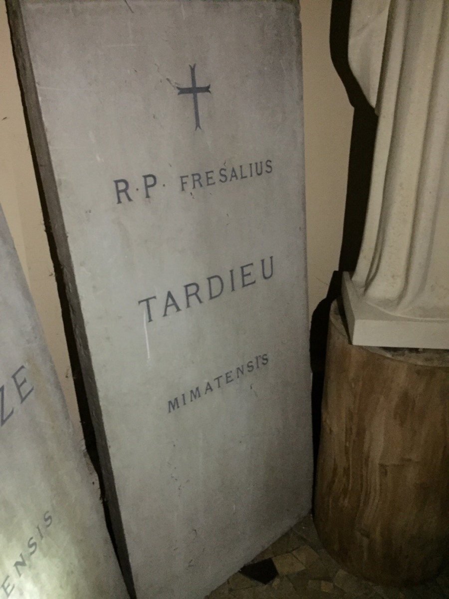 Pierre tombale du P. Tardieu au couvent de Picpus. © P. Jérôme Bascoul.