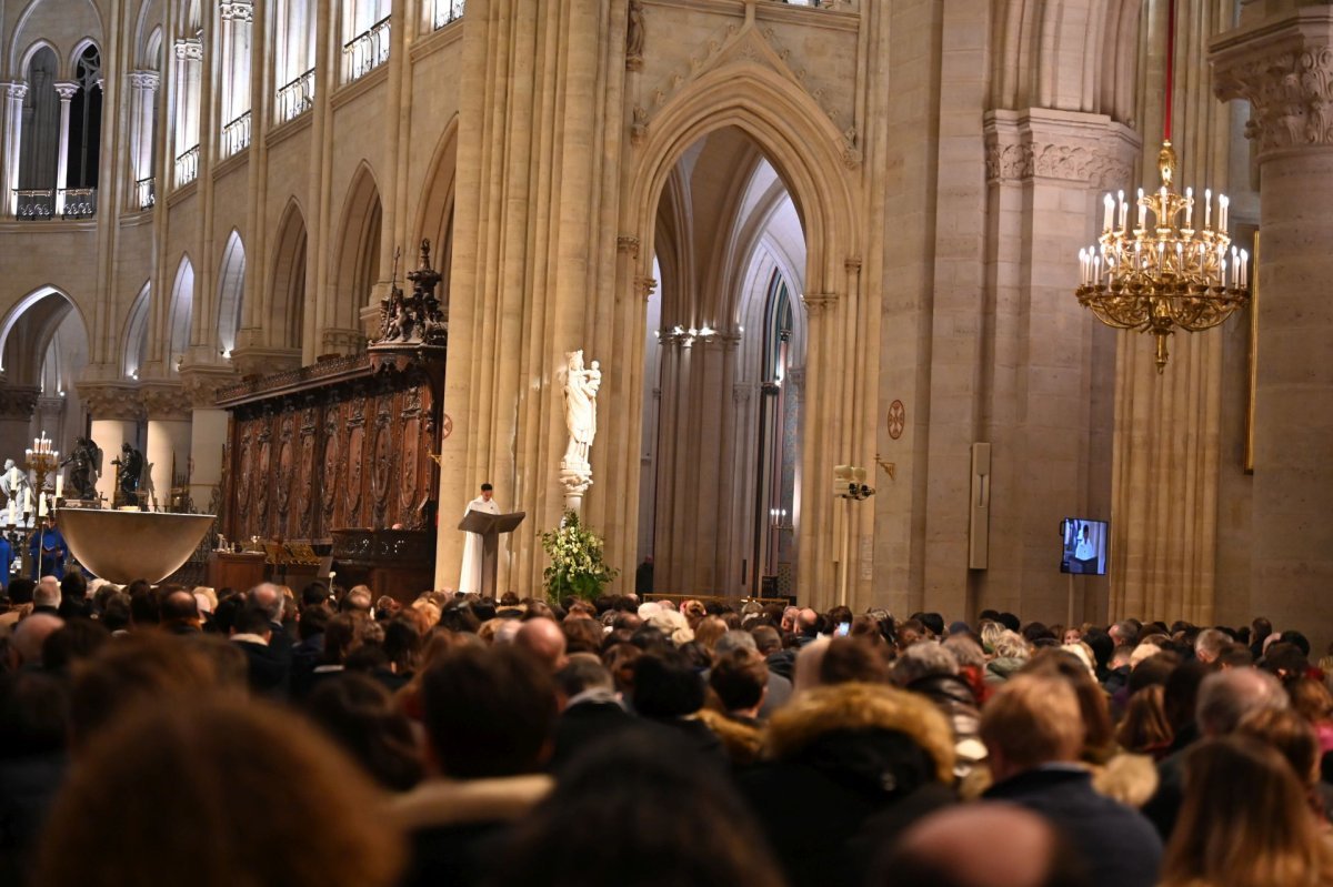 Messe du soir du samedi 14 décembre 2024 à Notre-Dame de Paris. © Marie-Christine Bertin / Diocèse de Paris.
