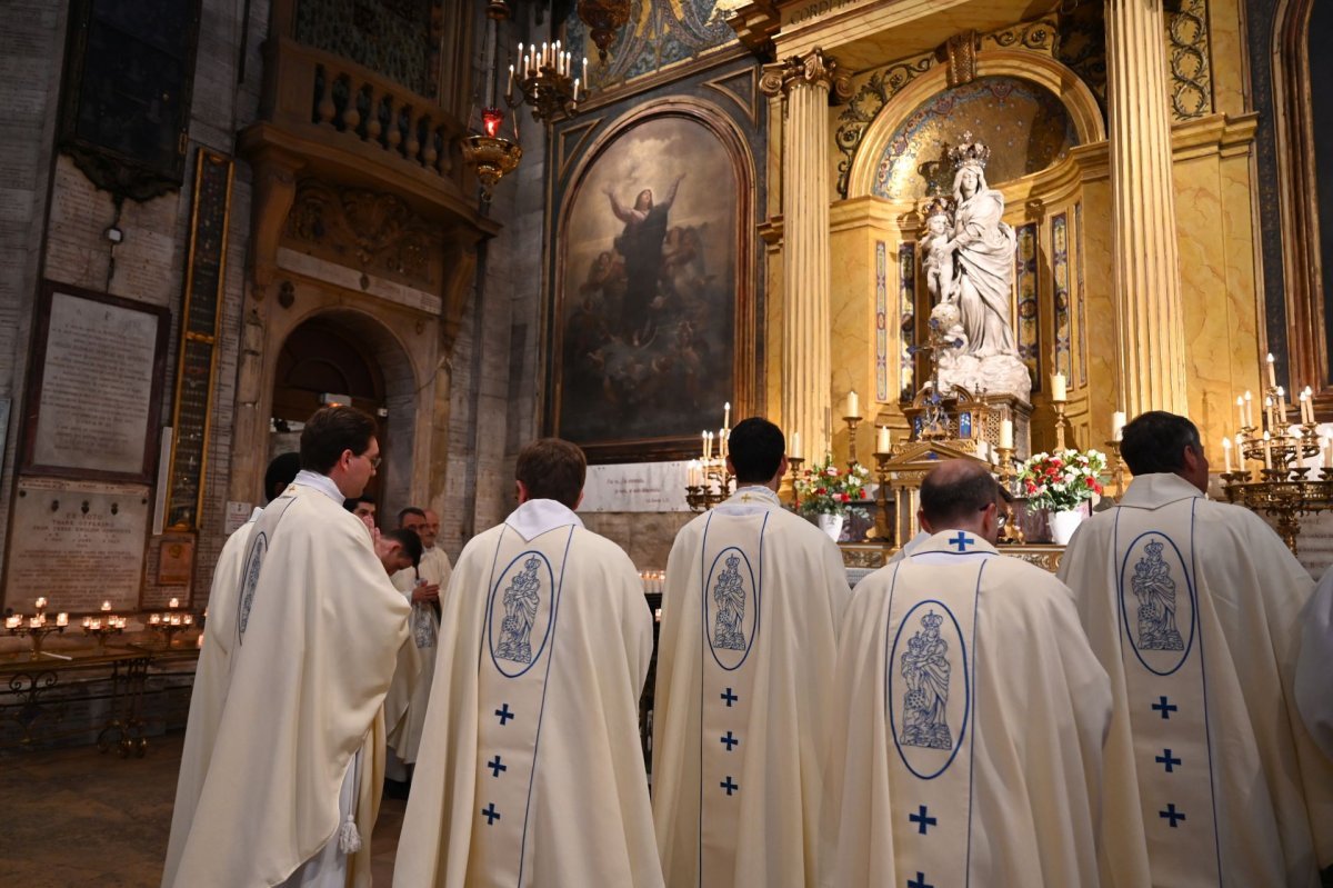 Messe des nouveaux prêtres à Notre-Dame des Victoires. © Marie-Christine Bertin / Diocèse de Paris.