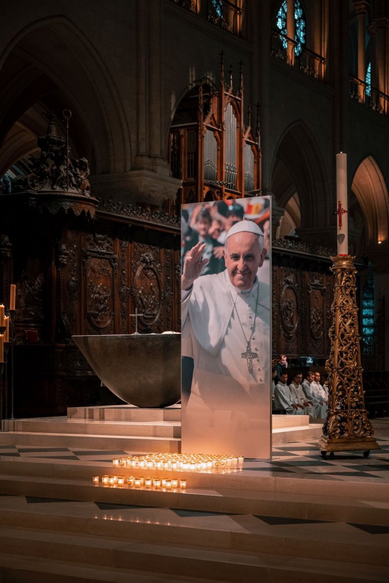 Rappel au Père du pape François : messe de 18h à Notre-Dame de Paris.. Messe à l'intention du pape François. © Liam Hoarau / Diocèse de Paris.
