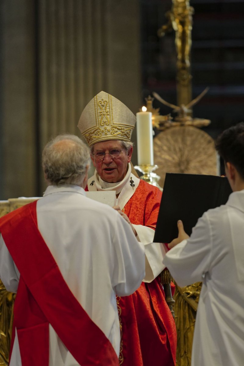Ordinations des diacres permanents 2022. © Yannick Boschat / Diocèse de Paris.