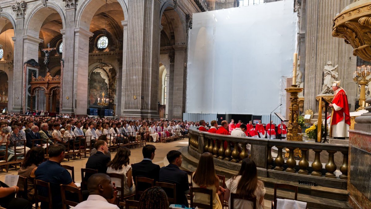 Confirmations d'adultes en mai 2026. Célébration du samedi 23 mai à 15h. © Yannick Boschat / Diocèse de Paris.