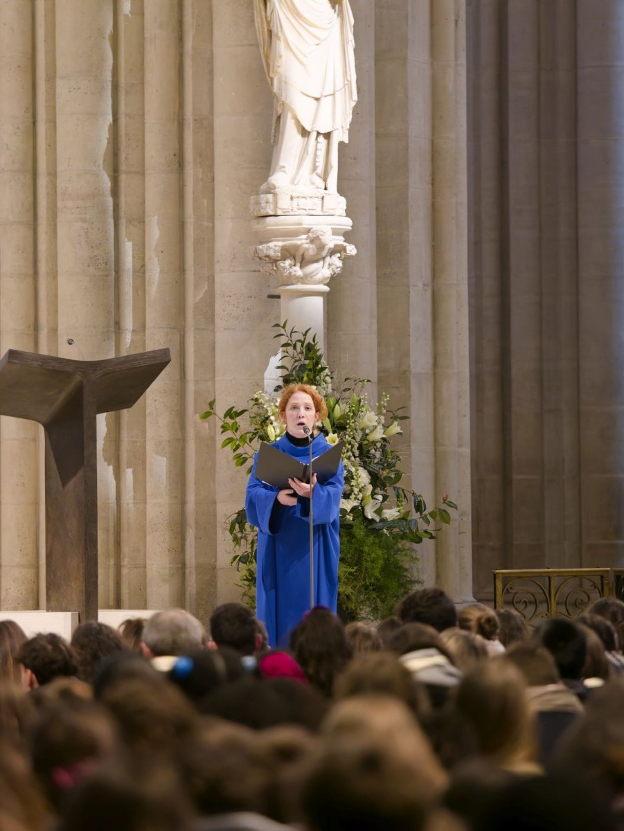 Messe de réouverture de Notre-Dame pour les collégiens et lycéens. © Yannick Boschat / Diocèse de Paris.