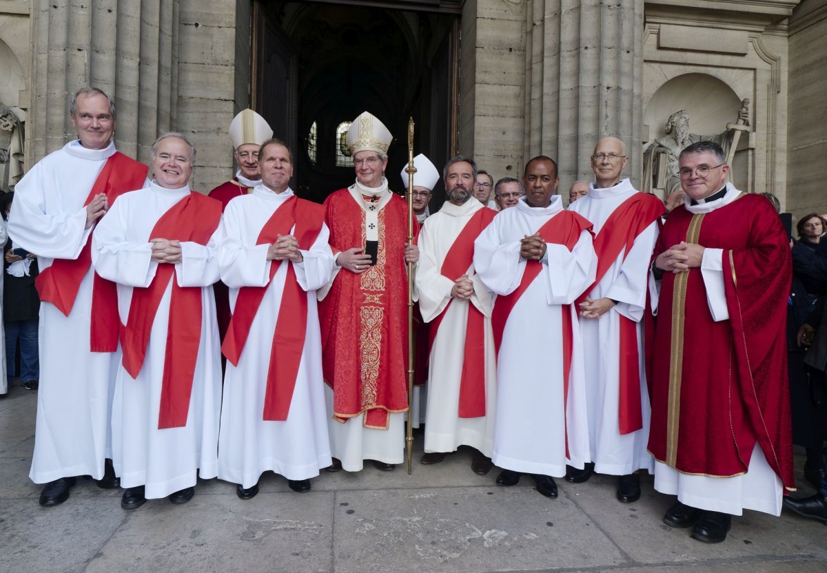 Ordinations des diacres permanents 2022. Samedi 8 octobre 2022. © Yannick Boschat / Diocèse de Paris.