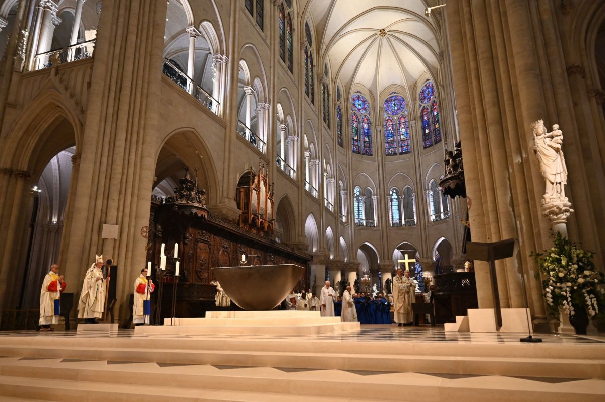 Messe en présence d'associations caritatives et ceux qu'elles (…). © Marie-Christine Bertin / Diocèse de Paris.