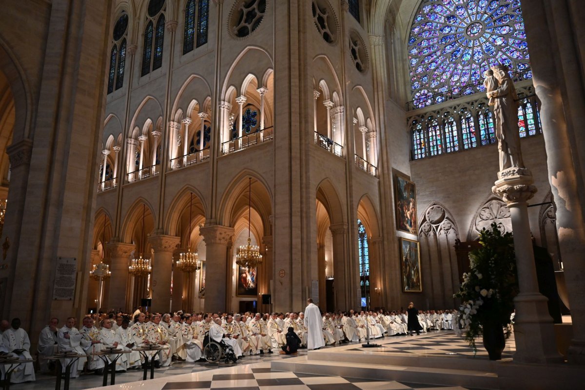 Messe en présence des prêtres et diacres de Paris. © Marie-Christine Bertin / Diocèse de Paris.