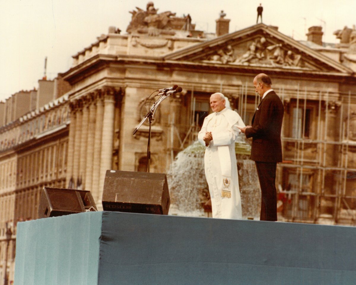 Voyage apostolique de Jean-Paul II à Paris en 1980. © Felici Roma / Archives Historiques du diocèse de Paris.