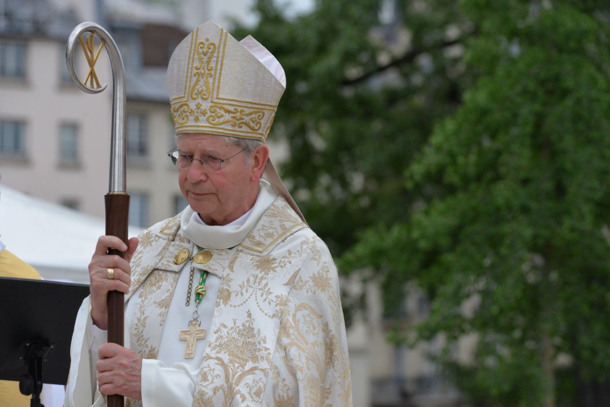 Accueil de Mgr Laurent Ulrich, archevêque de Paris. © Marie-Christine Bertin / Diocèse de Paris.