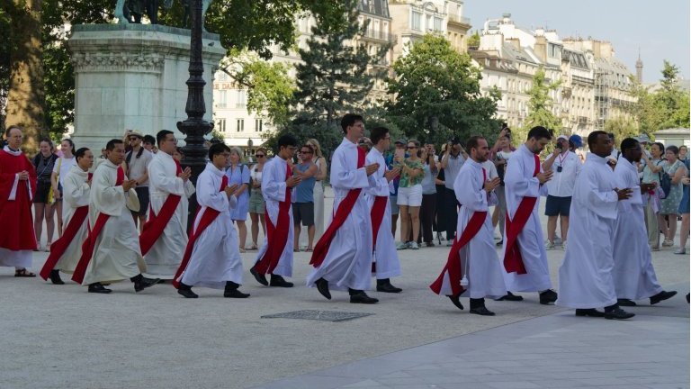 Ordinations sacerdotales 2026. (c) Yannick Boschat / Diocèse de Paris.